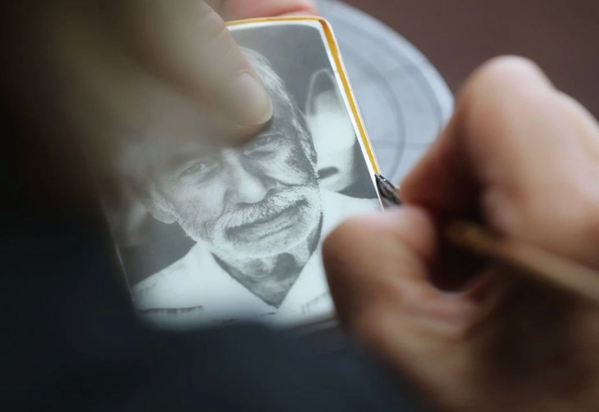Fotografie a stojánky na hrob – když vzpomínka zůstává viditelná